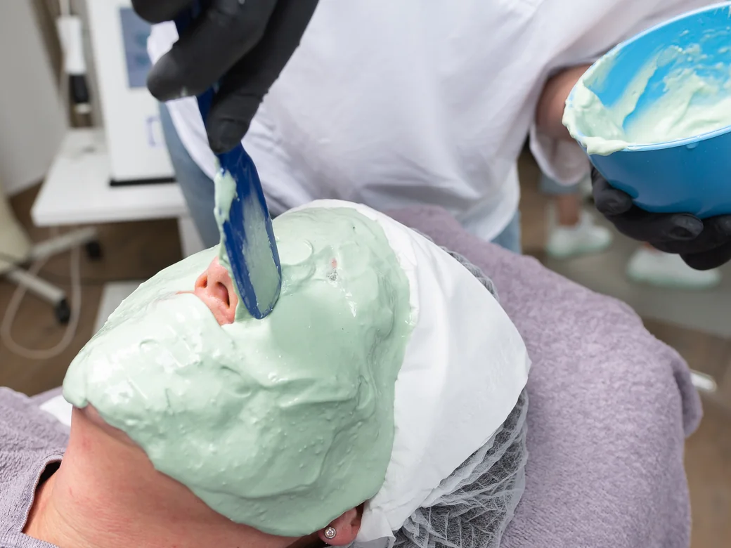 Advanced Lightning Peel – Nahaufnahme der Behandlung
