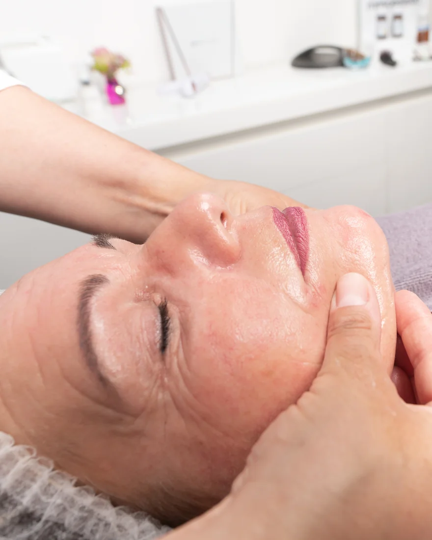 Power Hyaluron Behandlung im Studio – Astrid Panitz, Kaarst