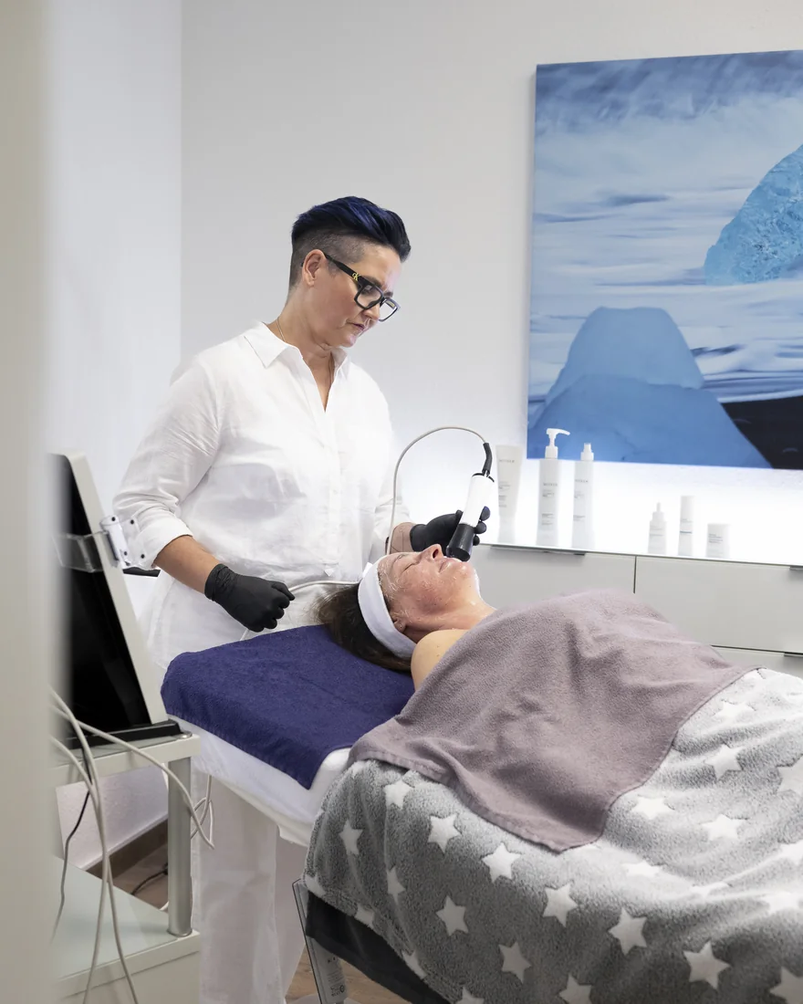 Power Retinol Behandlung im Studio – Astrid Panitz, Kaarst